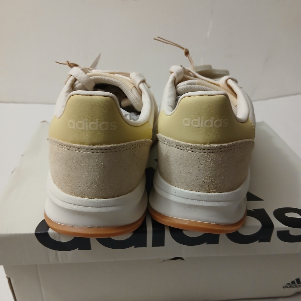 Adidas Women's Cream Sneakers Size 6 New $55 - Picture 9 of 13